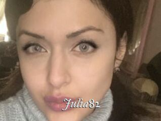 Julia82