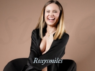 Roxysmiles